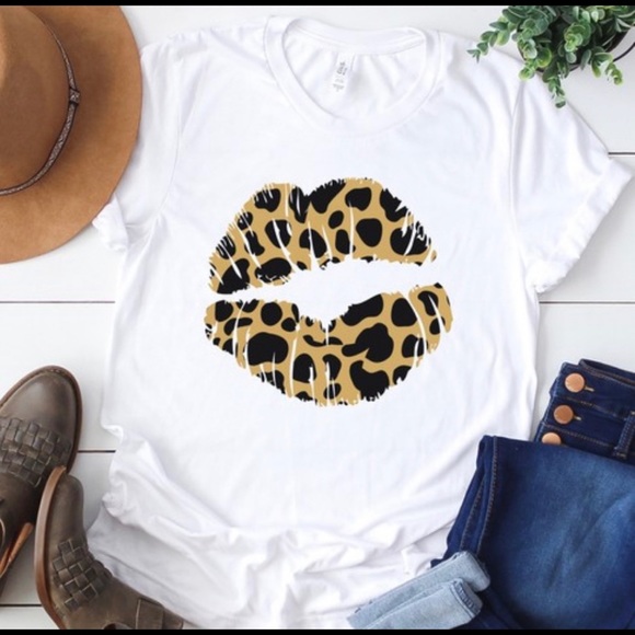 Leopard Lips T-Shirt - Picture 2 of 2
